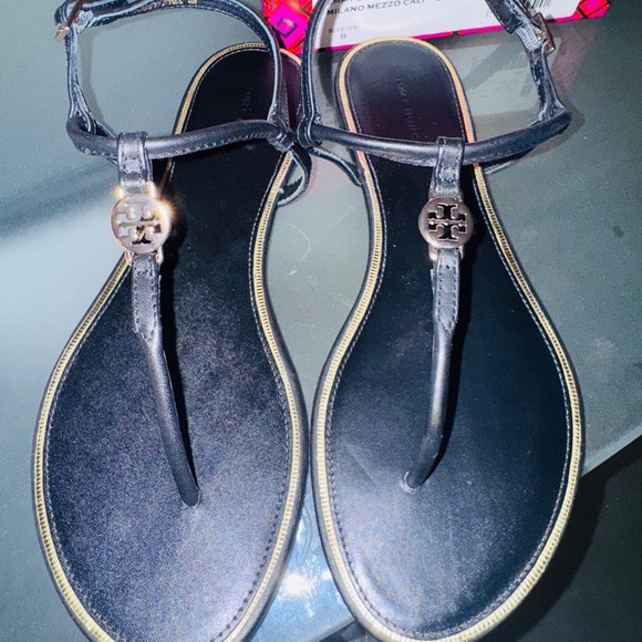 Tory Burch Emmy Sandals - Picture 8 of 11